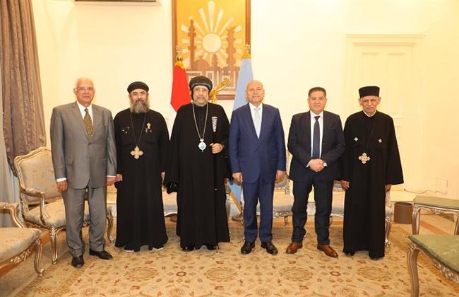 محافظ القاهرة يستقبل وفد بيت العائلة المصرية لتقديم التهنئة بحلول عيد الأضحى المبارك