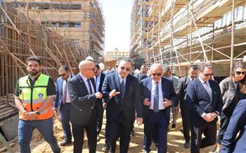 وزير التعليم العالي يتابع مستجدات تنفيذ الحرم الجديد للجامعة الأهلية الفرنسية بمدينة الشروق