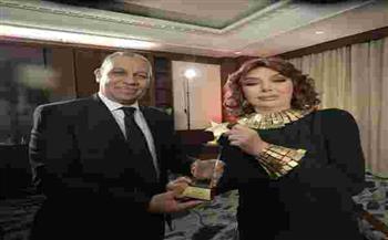 التليفزيون المصري يكرم نبيلة عبيد بدرع ماسبيرو في سهرة خاصة بعيد الأضحى