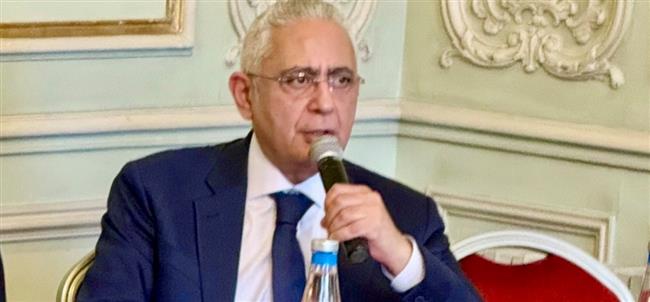 سفير مصر لدى فرنسا يشارك الجالية صلاة عيد الأضحى وينقل تهنئة الرئيس السيسي