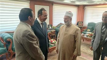رئيس منطقة سوهاج الأزهرية يهنئ المحافظ بمناسبة عيد الأضحى المبارك