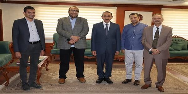 محافظ سوهاج يطمئن على جاهزية قطاع مياه الشرب والصرف الصحي خلال عيد الأضحى 