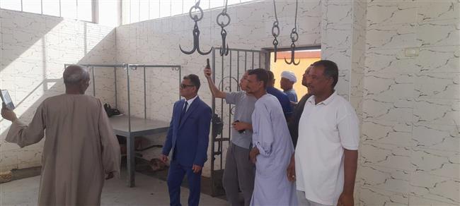 رئيس مدينة أرمنت يتفقد المجزر الآلي وقرى المركز خلال أيام العيد لمتابعة مستوى الخدمات المقدمة للمواطنين