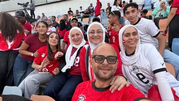 عائلة حمزة عبد الكريم تدعم منتخب مصر في ودية روسيا استعدادًا لكأس العالم