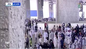 حجاج بيت الله يواصلون رمي الجمرات وسط تنظيم محكم وانسيابية للحشود (بث مباشر)