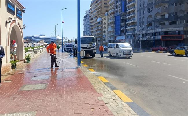 محافظ الإسكندرية يوجه بتكثيف أعمال النظافة ورفع المخلفات والاستجابة الفورية لشكاوى المواطنين