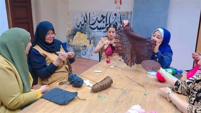 فن الكروشيه في دمنهور.. ورشة لعمل مفرش يدوي بقصر الثقافة