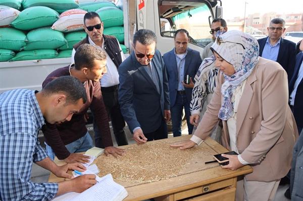 محافظ المنوفية: الدولة حريصة على دعم المزارعين وتوفير مناخ مناسب لتوريد أكبر كميات ممكنة من القمح 