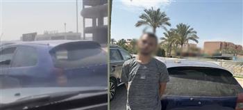 كشف ملابسات قيادة متهورة بدون لوحات معدنية بالقاهرة وضبط قائد السيارة