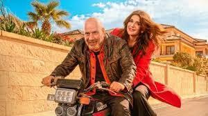 خلال 24 ساعة.. فيلم فاميلي بيزنس يحقق 40 ألف جنيه فى شباك التذاكر المصرية 