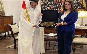 وزيرة الثقافة تستقبل سفير قطر بالقاهرة وتبحث سبل تعزيز التعاون الثقافي بين البلدين