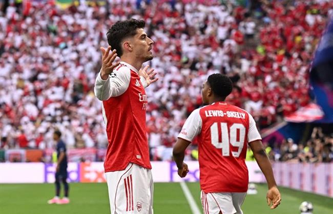 دوري أبطال أوروبا.. أرسنال يتقدم على باريس سان جيرمان بهدف هافرتز 