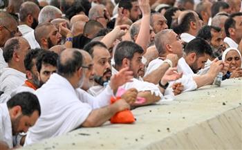 حجاج بيت الله الحرام يواصلون رمي الجمرات في آخر أيام التشريق وسط منظومة تنظيمية متكاملة