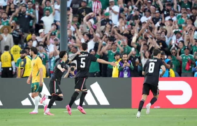 المكسيك مضيفة كأس العالم تفوز على أستراليا 1-0 وديا    