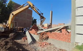 محافظ الجيزة يوجه بالتعامل الحاسم مع مخالفات البناء والتعديات