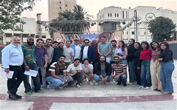 رئيس المهرجان القومي للمسرح المصري يتابع استعدادات عرض «فتاة المترو»