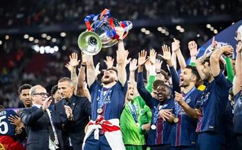 كفاراتسخيليا أفضل لاعب بدوري الأبطال وخماسي سان جيرمان في تشكيلة البطولة