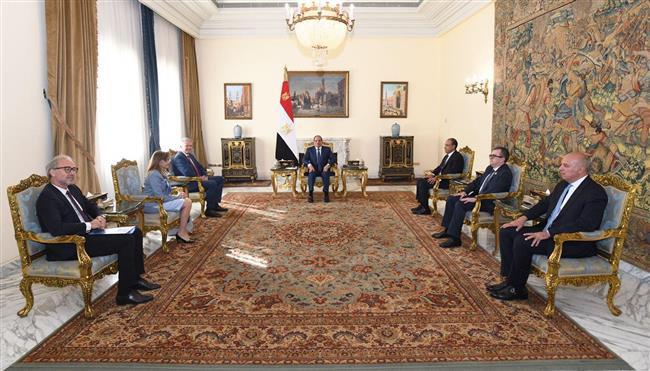 الرئيس السيسي يعرب عن تطلع مصر لتطوير الشراكة مع منظمة التعاون الاقتصادي والتنمية