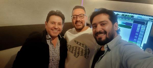 أحمد زعيم يكشف تفاصيل آخر أغاني هاني شاكر "مبقتش أنام"