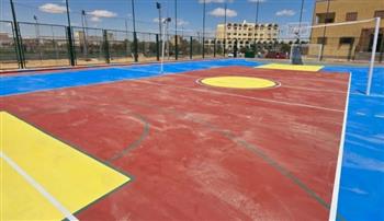 إنشاء ملعب أكريليك بمركز التنمية الشبابية بسيوة ضمن خطة التطوير بمطروح