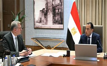 رئيس الوزراء يلتقي وزير البترول والثروة المعدنية لمتابعة عددٍ من ملفات العمل