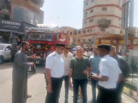 محافظ أسوان يحدد مواعيد حركة النقل الثقيل للحد من التكدس داخل مركز ومدينة إدفو 