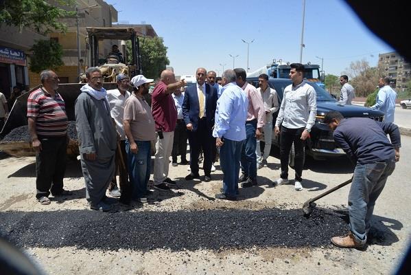 محافظ أسيوط يتفقد إنشاء مطبات صناعية بطريق الأربعين والمعلمين استجابة لشكاوى المواطنين