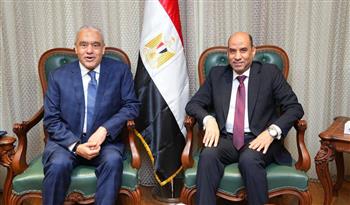وزير العمل يلتقي الرئيس التنفيذي لمجموعة العربي.. وشراكة استراتيجية لتأهيل الشباب