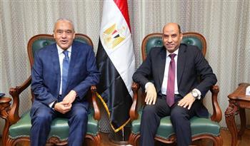 وزير العمل يلتقي الرئيس التنفيذي لمجموعة العربي.. وشراكة استراتيجية لتأهيل الشباب 