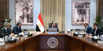 رئيس الوزراء يُتابع إجراءات دعم وتحفيز قطاع السياحة