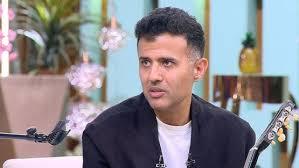 حمزة نمرة يحذر من اجتياح أغاني الذكاء الاصطناعي: تهديد حقيقي لهوية الفن ومليارات المشاهدات لماكينات