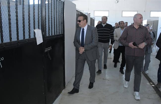 محافظ بورسعيد يتفقد شلتر إيواء الكلاب الحرة لمتابعة مستوى الخدمات والرعاية المقدمة للكلاب 