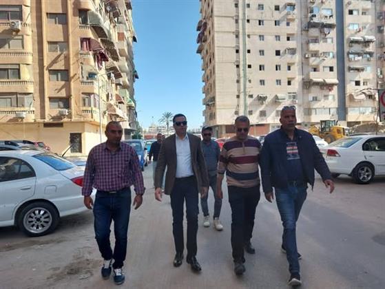 نائب محافظ بورسعيد يتفقد أعمال التطوير والنظافة بعدد من المناطق ويشدد على إزالة الإشغالات