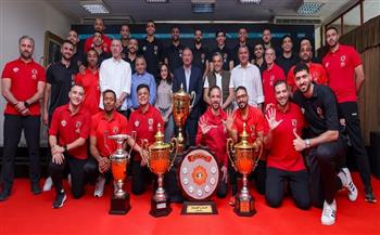 مجلس إدارة الأهلي يكرم "رجال الطائرة" أبطال الخماسية المحلية والقارية