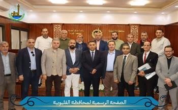 محافظ القليوبية يبحث تقنين أوضاع مصانع باسوس ودعم دمجها في الاقتصاد الرسمي