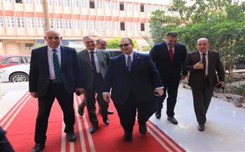 رئيس جامعة كفر الشيخ يشهد ختام الأنشطة الطلابية بكلية العلاج الطبيعي