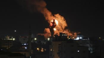 3 شهداء و7 مصابين في غارة إسرائيلية على بلدة أنصارية جنوبي لبنان