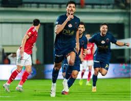 تعرف على سيناريوهات ثلاثي المقدمة لحسم بطولة الدوري الممتاز | انفوجراف