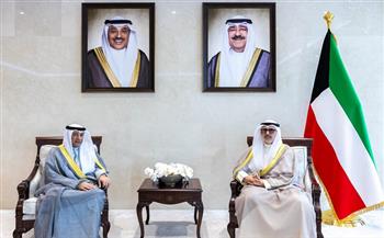 وزير خارجية الكويت وأمين مجلس التعاون يبحثان تعزيز جهود دعم العمل الخليجي والمستجدات إقليميًا ودوليًا 