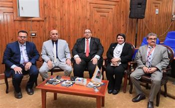 رئيس جامعة كفر الشيخ يشهد فعاليات المؤتمر السنوي الثامن لطب وجراحة العيون بكلية الطب البشري