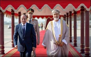 سلطان عمان يستقبل الرئيس السيسي فور وصوله إلى السلطنة في زيارة أخوية