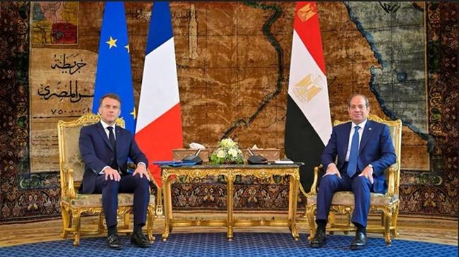ماكرون في القاهرة.. حوار سياسي معمق وتعزيز للشراكة الاستراتيجية بين مصر وفرنسا