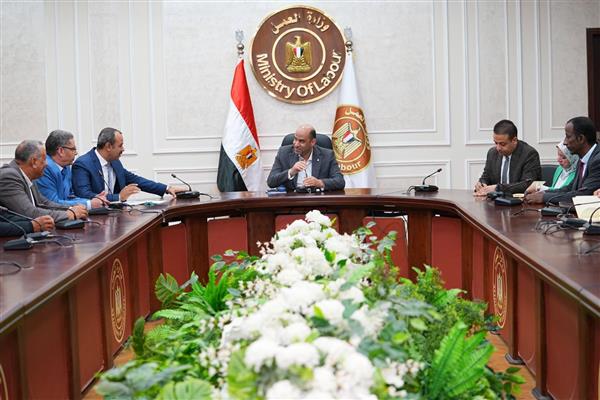 وزير العمل لقيادات "مديرية عمل الشرقية": أنتم خط الدفاع الأول في متابعة تنفيذ القانون وزيادة الإنتاج 
