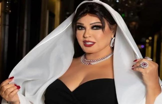 فيفي عبدة تتعرض لوعكة صحية بعد إصابة قدمها 