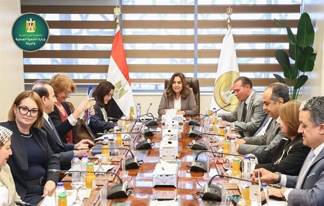  وزيرة التنمية المحلية والبيئة تترأس اجتماع مشروع الدعم الفني للامركزية والتنمية المتكاملة 