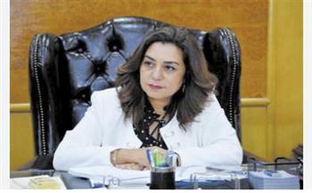 وزيرة التنمية المحلية توجه بدعم عم شعبان بائع الجرائد بعد سرقته