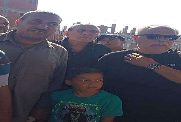 أشرف زكي ومنير مكرم يشاركان في جنازة عبدالعزيز مخيون بالبحيرة