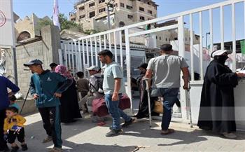 مغادرة دفعة من الجرحى والمرضى الفلسطينيين عبر معبر رفح بعد استكمال علاجهم في مصر