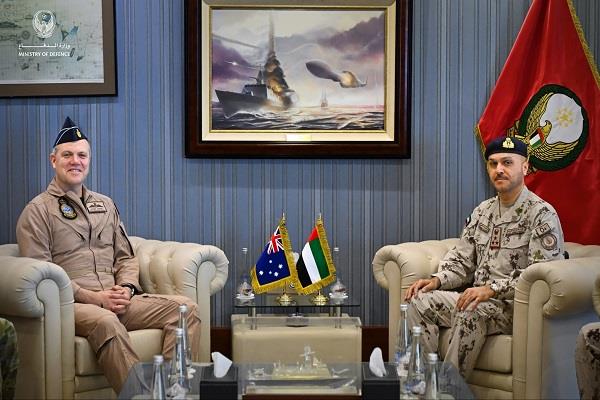 قائد القوات الجوية والدفاع الجوي الإماراتي يبحث مع نظيره الأسترالي تعزيز التعاون العسكري