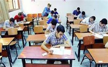 طلاب الشهادة الإعدادية يختتمون امتحاناتهم في عدد من المحافظات
